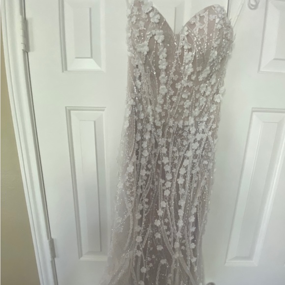 Dany tabet wedding dress Pallas strapless - Picture 3 of 3